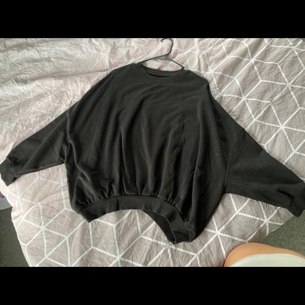 Oversized Zara black sweater. Almost new!